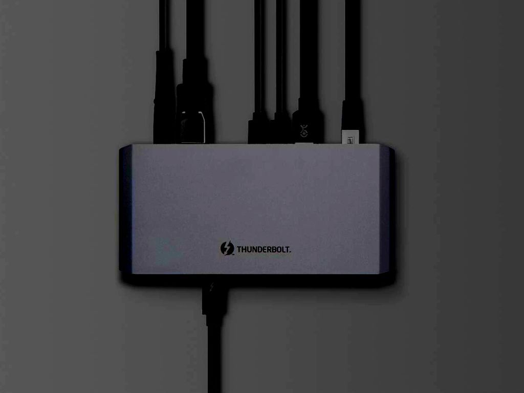 Spesifikasi Thunderbolt yang akan datang akan menggandakan bandwidth